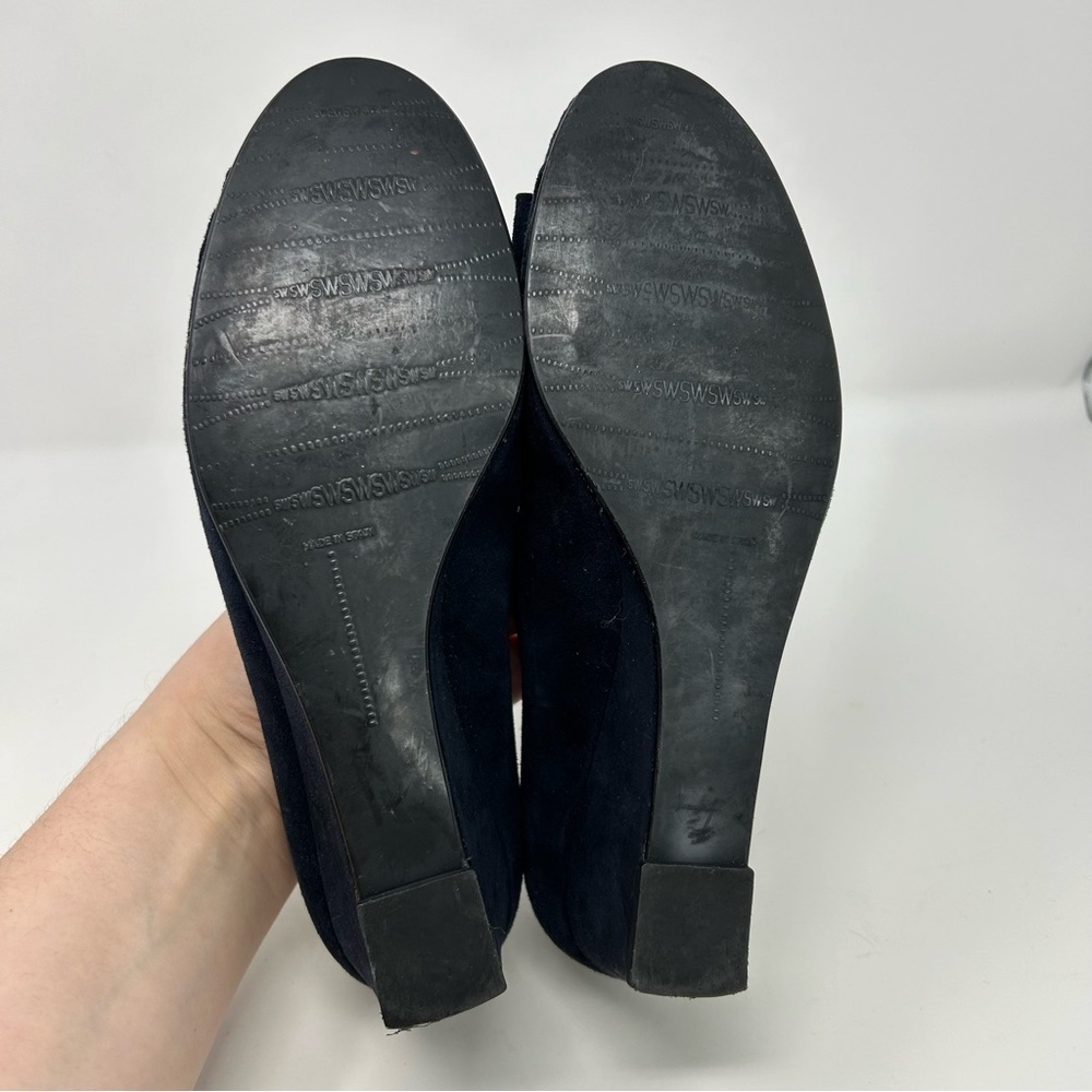Stuart Weitzman Navy Blue Leather Wedges Size 8 ** with Ribbon Chain Toe Detail - Picture 10 of 14